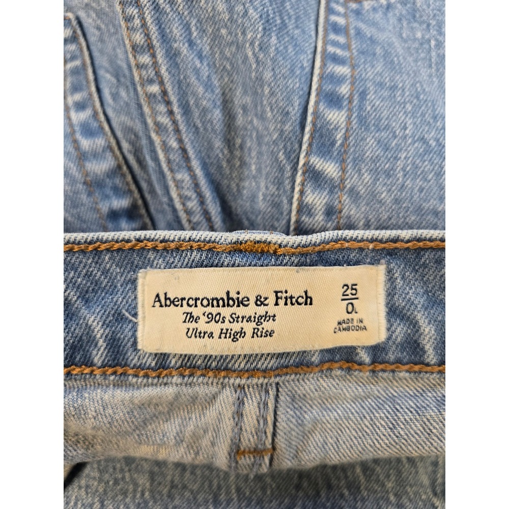 Abercrombie & Fitch The 90s Straight Ultra High Rise Jeans Light Wash Blue 25/0L - Picture 3 of 11